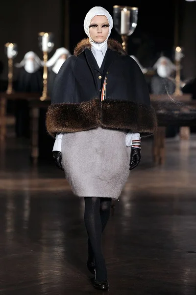Look 12
